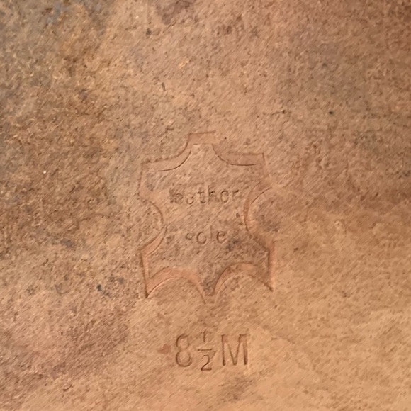 ENZO ANGIOLINI tassel black suede shoes - Picture 10 of 10